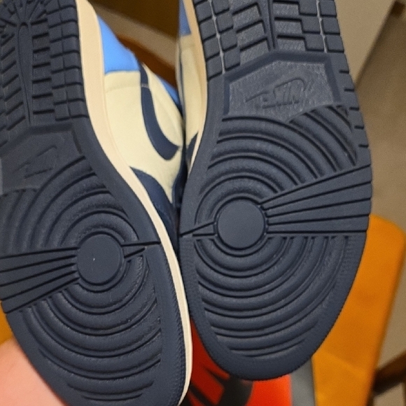 Nike Air Jordan Retro High OG Sneakers - Picture 10 of 10